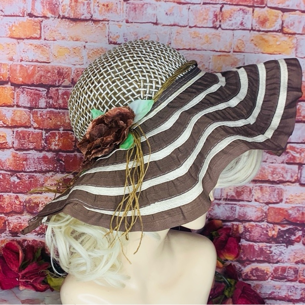 Vintage Chocolate Brown and White Open Weave Floral Wide Brimmed S…